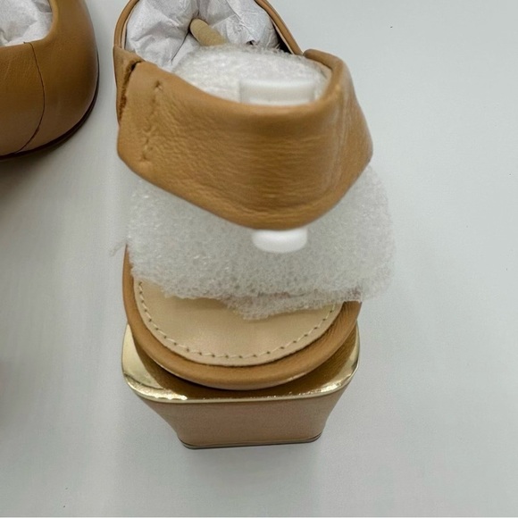 Vince Camuto Hamden Pump, 5.5M - Picture 6 of 9